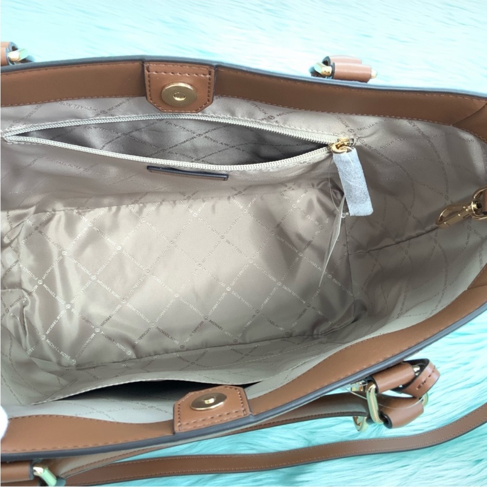 MICHAEL KORS Bedford Legacy Leather Tote Bag, New w/tag - Picture 6 of 7